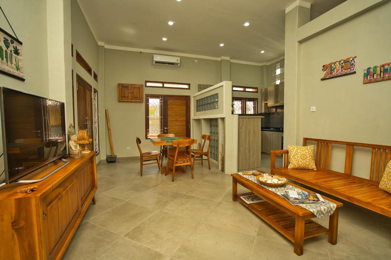 Dalai Home Kuta  Bagian luar foto