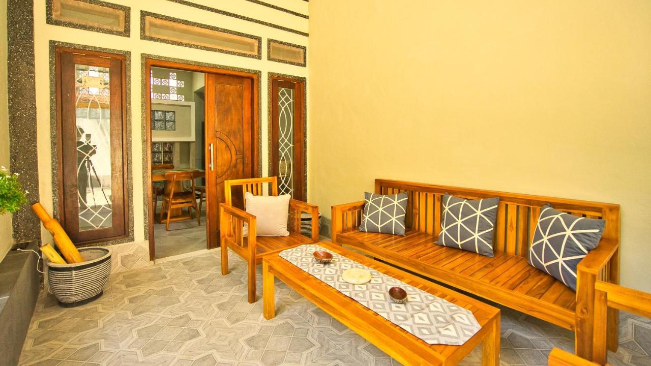 Dalai Home Kuta  Bagian luar foto